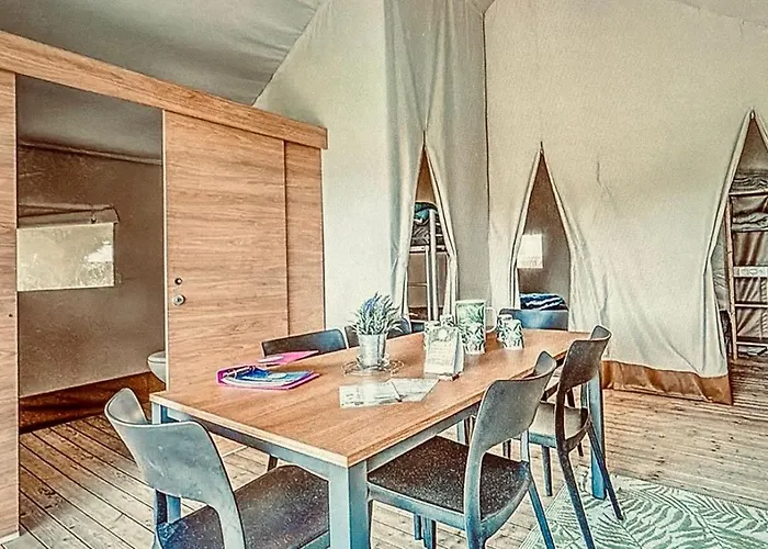 Safari Luxury tent *